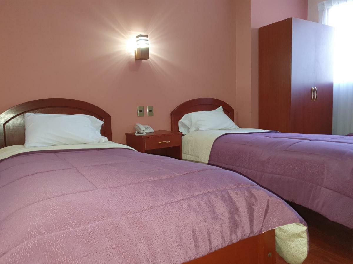 Flamingo Hotel 2*